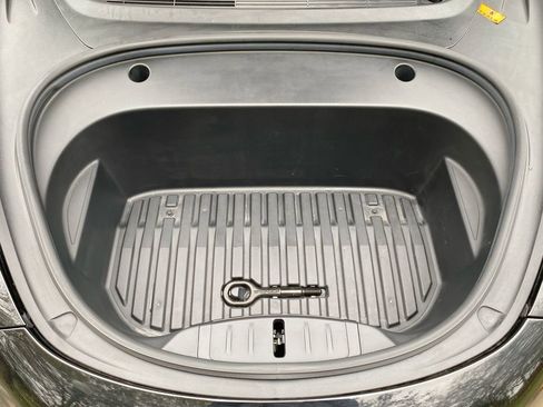 Used 2021 Tesla Model 3 Standard Range Plus image 12