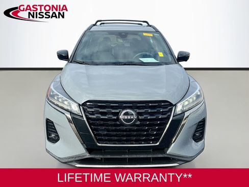 Used 2022 Nissan Kicks SR w/ Interior Electronics Package image 2