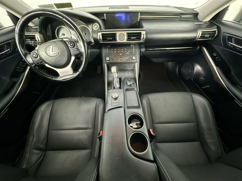 Used 2016 Lexus IS 300 AWD w/ Premium Package image 10
