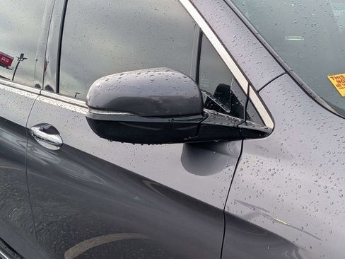 Used 2022 Honda Pilot Touring image 10