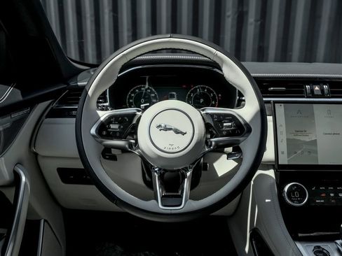 New 2026 Jaguar F-PACE R-Dynamic S AWD/4WD image 18
