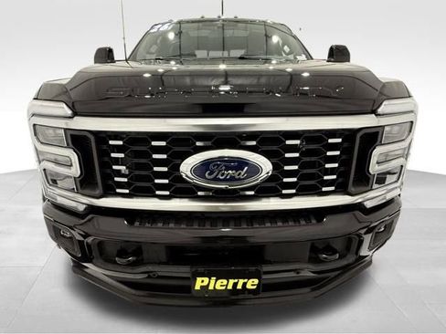 Used 2026 Ford F450 Platinum w/ FX4 Off-Road Package image 8