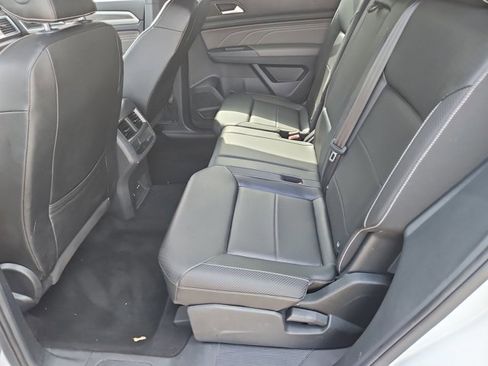 Used 2021 Volkswagen Atlas Cross Sport SE AWD/4WD image 26