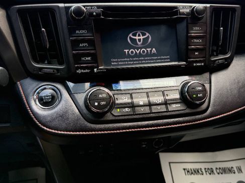 Used 2017 Toyota RAV4 SE w/ Power Extra Value Package AWD/4WD image 22