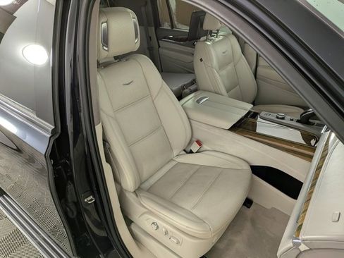 Used 2021 Cadillac Escalade ESV Sport Platinum image 37
