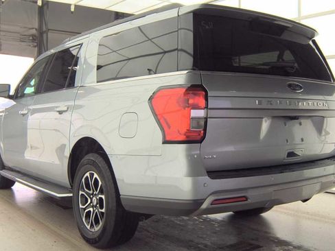 Used 2023 Ford Expedition Max XLT image 7