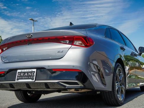 Used 2021 Kia K5 EX w/ EX Premium Package FWD image 11