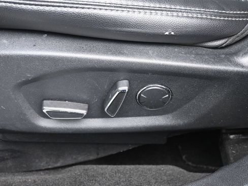 Used 2017 Ford Explorer Limited FWD image 19