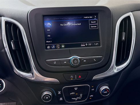 Used 2022 Chevrolet Equinox LT FWD image 18