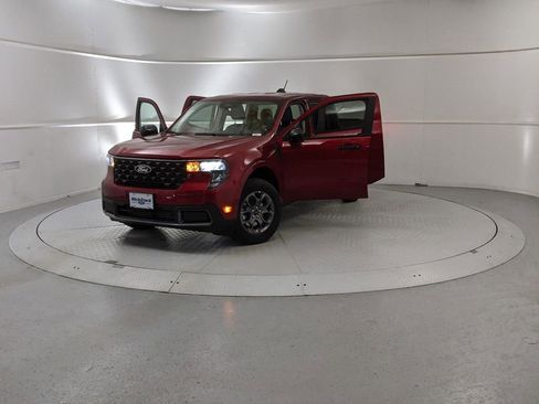 New 2025 Ford Maverick XLT w/ XLT Luxury Package image 12