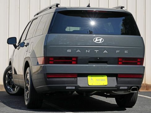 Used 2024 Hyundai Santa Fe SEL FWD image 5