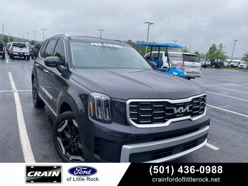 Used 2025 Kia Telluride S FWD image 1