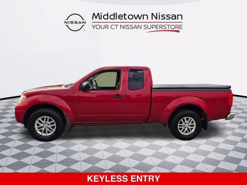 Used 2015 Nissan Frontier SV w/ SV Value Truck Package AWD/4WD image 6