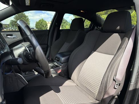 Used 2022 Dodge Charger R/T w/ Blacktop Package RWD image 7