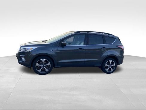 Used 2018 Ford Escape SEL w/ Ford Safe & Smart Package FWD image 22