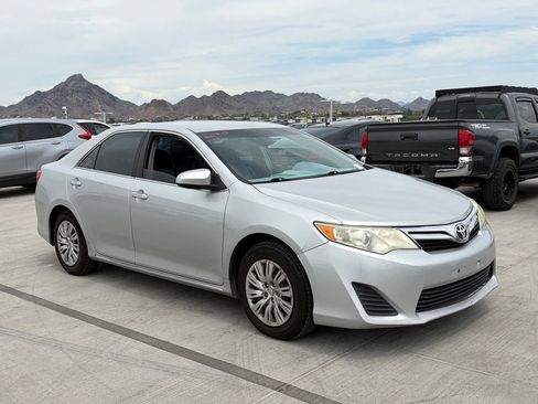 Used 2014 Toyota Camry LE w/ Protection Package FWD image 12