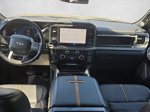 Used 2024 Ford F250 Platinum AWD/4WD image 19