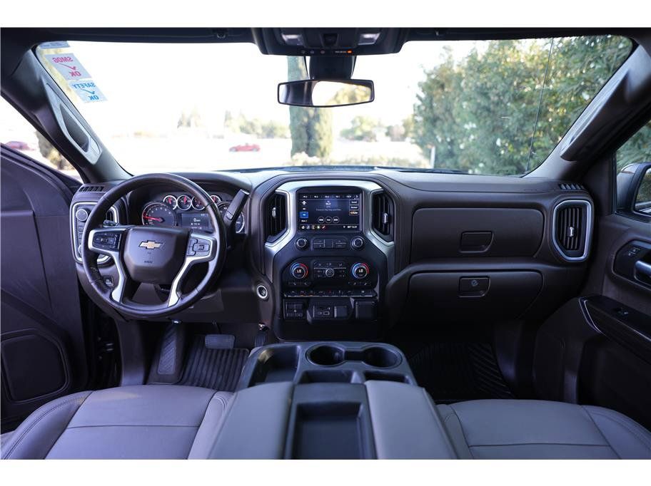 Used 2019 Chevrolet Silverado 1500 LT w/ Convenience Package AWD/4WD image 12