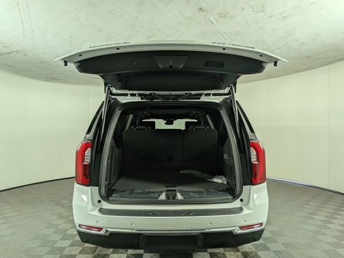 New 2026 GMC Yukon XL Elevation w/ Elevation Premium Package image 9