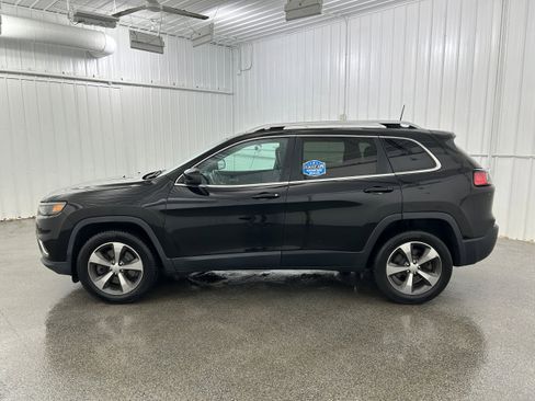 Used 2019 Jeep Cherokee Limited w/ Luxury Group AWD/4WD image 22