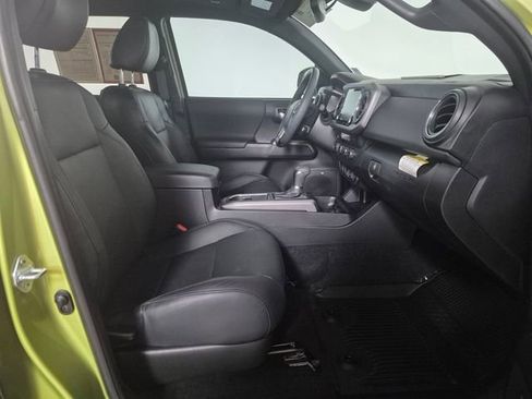 Certified 2023 Toyota Tacoma TRD Sport w/ TRD Premium Sport Package AWD/4WD image 34