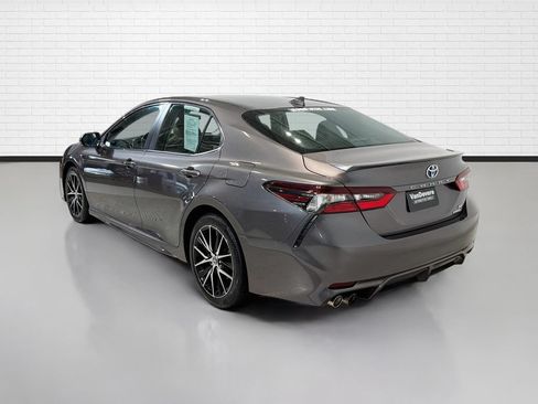 Used 2023 Toyota Camry SE FWD image 7