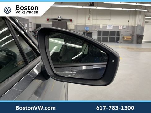 New 2026 Volkswagen Tiguan SE image 12