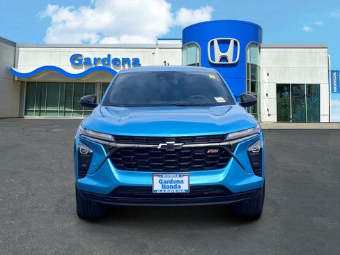 Used 2026 Chevrolet Trax RS w/ Driver Confidence Package FWD image 2