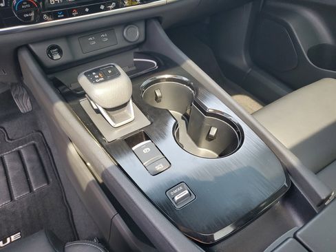 Certified 2024 Nissan Rogue SL w/ SL Premium Package FWD image 23