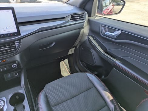 Certified 2023 Ford Escape ST-Line w/ Tech Pack #1 FWD image 16