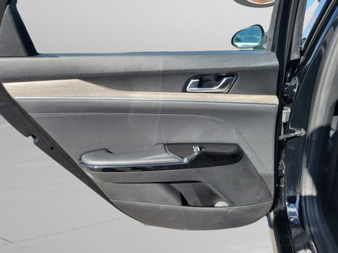 Used 2023 Kia K5 EX image 28