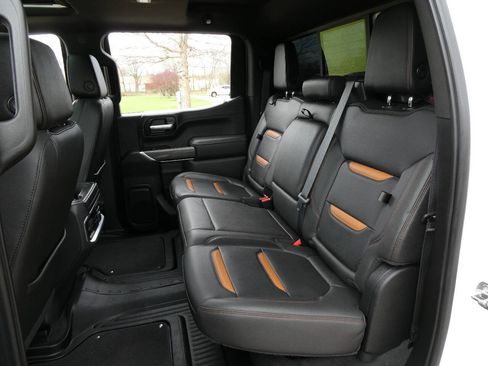 Used 2021 GMC Sierra 1500 AT4 w/ Technology Package AWD/4WD image 35