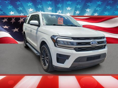 Used 2024 Ford Expedition XLT RWD image 1