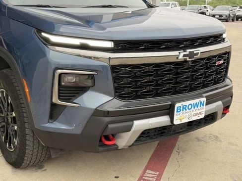 Used 2025 Chevrolet Traverse Z71 w/ Enhanced Driving Package AWD/4WD image 12