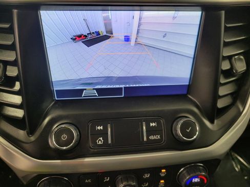 Used 2023 GMC Acadia SLE w/ Driver Convenience Package image 15