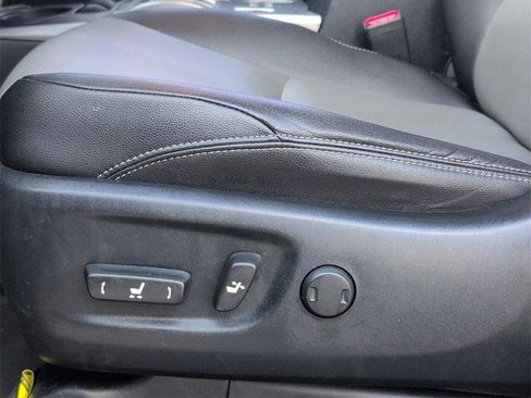 Used 2016 Toyota 4Runner SR5 image 14