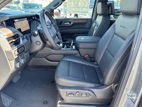 New 2026 GMC Yukon XL Denali image 30