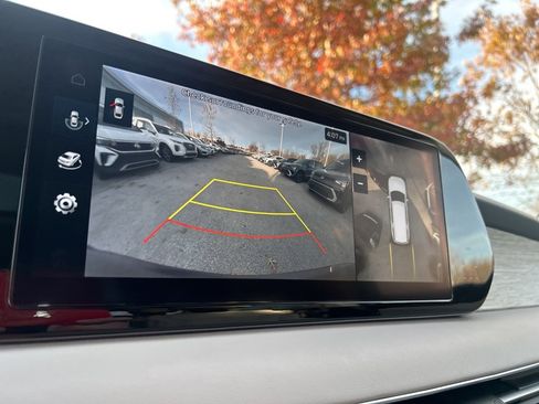 Used 2024 Hyundai Palisade Calligraphy image 16