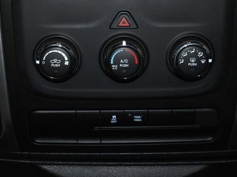 Used 2023 RAM 1500 Classic SLT image 17