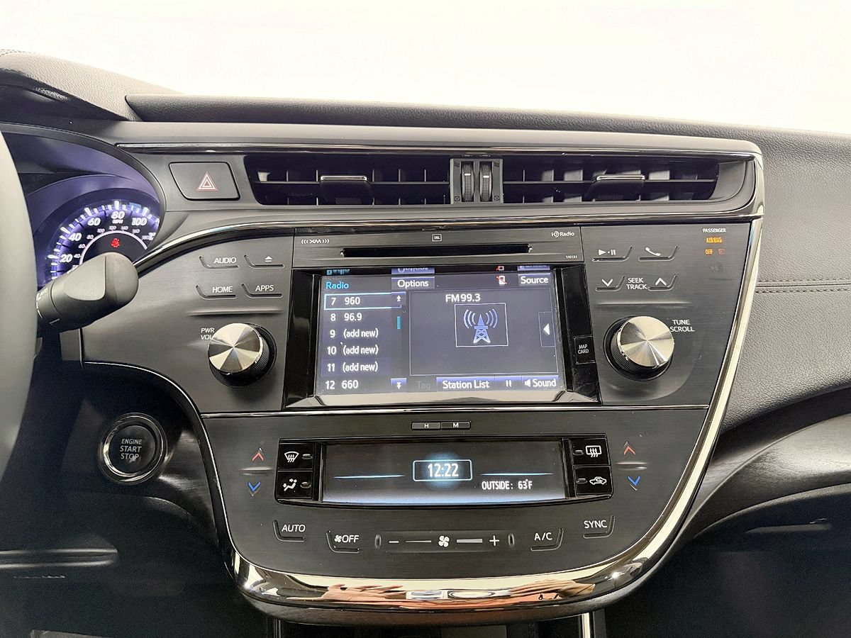 Used 2016 Toyota Avalon Limited FWD image 60