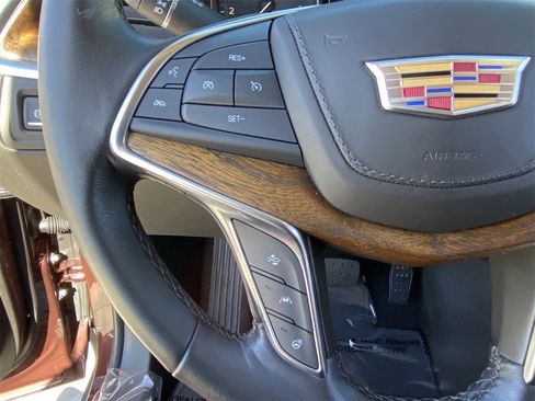 Certified 2022 Cadillac XT5 Premium Luxury w/ Platinum Package image 22