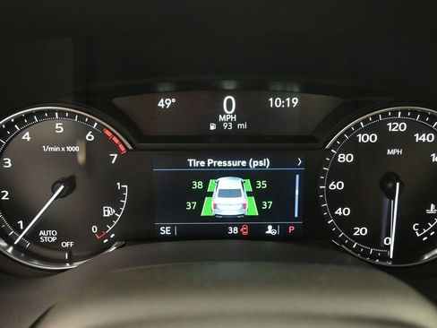 Used 2025 Cadillac CT4 Premium Luxury image 17