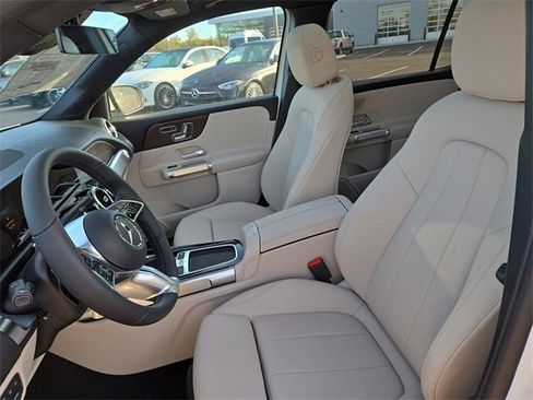 New 2026 Mercedes-Benz GLB 250 4MATIC image 25