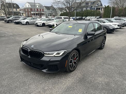 Used 2023 BMW 540i xDrive w/ Executive Package image 2