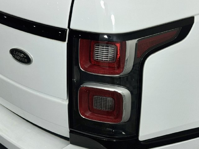 Used 2020 Land Rover Range Rover HSE AWD/4WD image 12