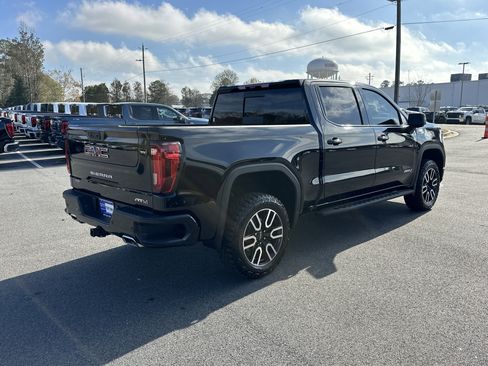 Used 2025 GMC Sierra 1500 AT4 w/ AT4 Premium Package image 6
