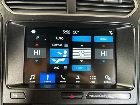 Used 2018 Ford Explorer XLT w/ Equipment Group 202A AWD/4WD image 28