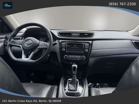 Used 2018 Nissan Rogue S AWD/4WD image 16