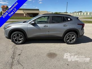 New 2026 Chevrolet Trax LT w/ Driver Confidence Package FWD video 2