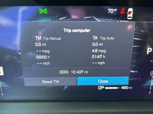 Certified 2025 Volvo XC60 B5 Plus AWD/4WD image 21